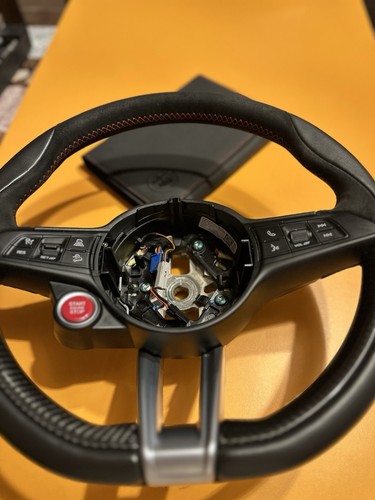 Volante alfa romeo stelvio - alfa,