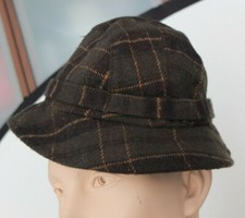 Zara Quadri Cappello Tg. 54 CM