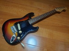 Fender Japan ST-CHAMP (primo