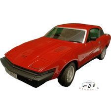 Modellino coupè resina rossa
