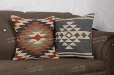 Set 2 cuscini in juta fatti a