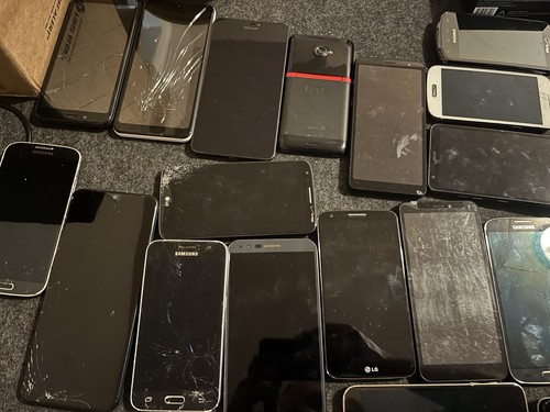 Enorme lotto telefoni varie