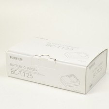 BATTERY CHARGER FUJIFILM - BC-T125