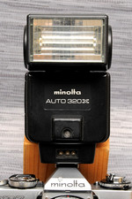Flash Minolta Auto 320X per