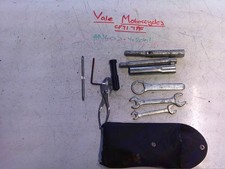 KIT ATTREZZI SUZUKI AN400