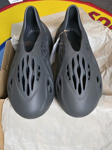 Yeezy foam runner carbon - yeezy,