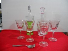 Bottiglia liquore vintage tappo cristallo vetro bicchieri cucchiaino assenzio