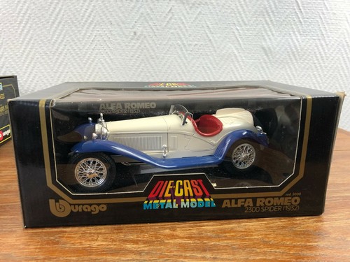 Burago 3008 alfa romeo - 1:18,