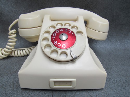 Lovely cream bakelite - a,