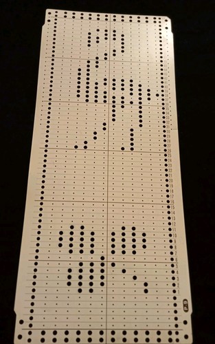 Una carta perforata mano per - una,