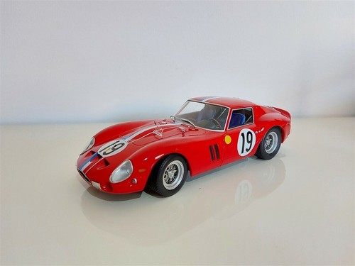 Scale auto die cast - scale,