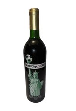 Bottiglia di vino vuota 1994