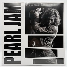 Pearl jam live at self - live,