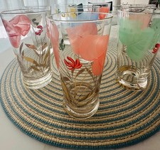 Set 8 Bicchieri e 1 brocca in vetro di Murano, anni 50/60 decori floreali 