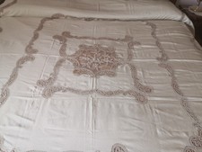 Copriletto Matrimoniale Ricamato A Mano Ricamo Su Seta A Tombolo Cantù Svendo