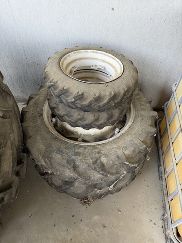 Cerchi gomme trattore new - e,