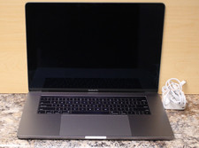 (RI3) Apple MacBook Pro