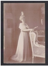Fotografia Foto Donna con Abito D'Epoca KK2990