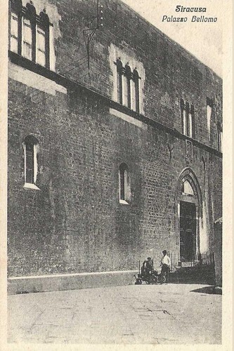 Siracusa palazzo bellomo - siracusa,