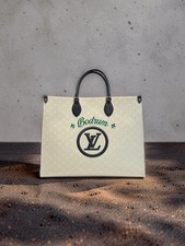Louis Vuitton OnTheGo GM -