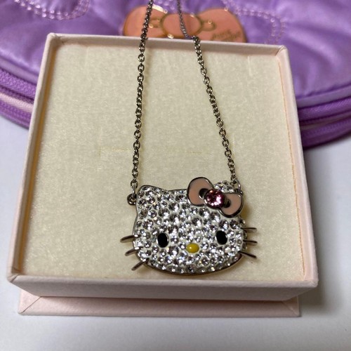 Collana con ciondolo - , in