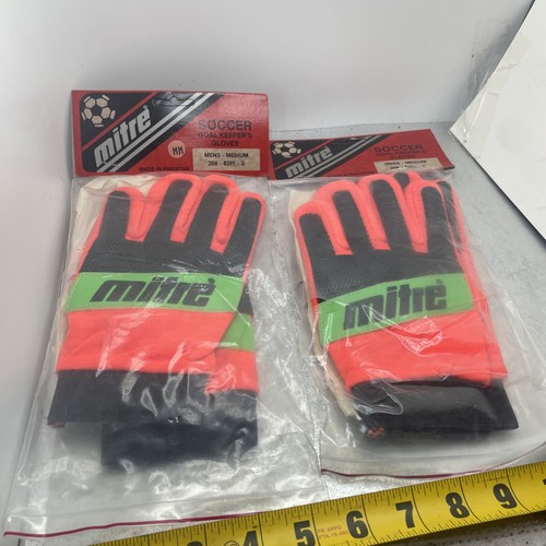 Guanti portiere calcio mitre