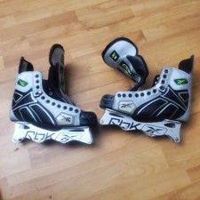 Pattini da hockey a rotelle in