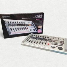 Zoom R24 Multitrack Recorder 24-Track Integrated Drum Machine Interfaccia USB