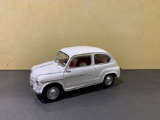 Fiat 600 D 1960 1/24 VINTAGE