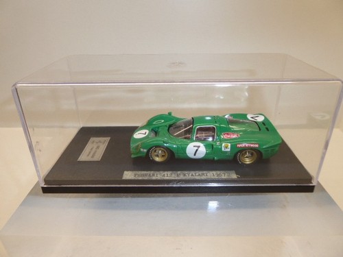 Model plus ferrari - mg,