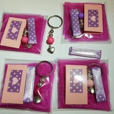 BB21) BOMBONIERE BIMBA BATTESIMO CRESIMA COMUNIONE CUORE ROSA FUCSIA PINK HEART