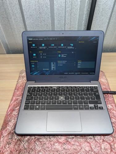 Asus vivobook w202na intel - asus,