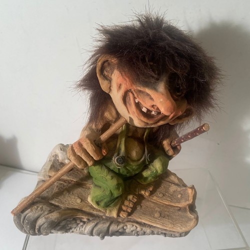 Nyform troll figurine folklore - troll,