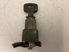 stacca batteria con chiave usato