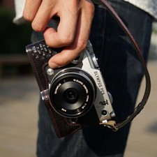 Custodia mezza fotocamera in