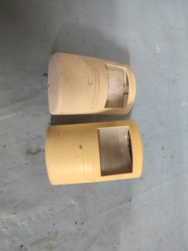 Due logisty rilevatore - rilevatore, di