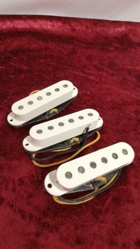 Modern vintage guitars - modern,