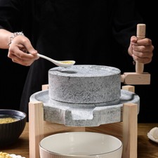 Mulino manuale in pietra con