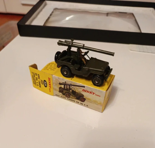 Dinky toys 829 jeep con - 829,