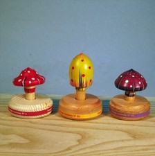 Trottole in legno: serie