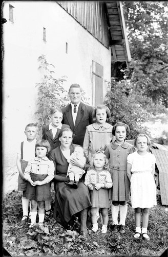 Family portrait children - portrait,