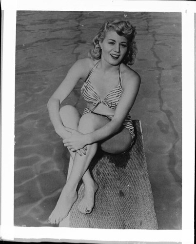 Shelley winters procace leggy - procace,