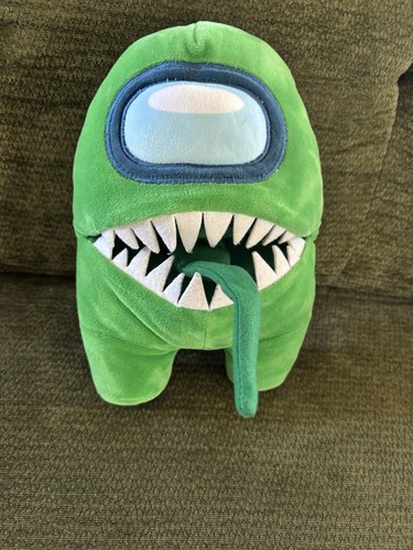 Peluche among green - us,