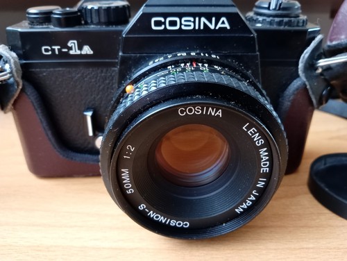 Cosina a fotocamera - a,