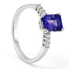 Ring - 18k White Gold -