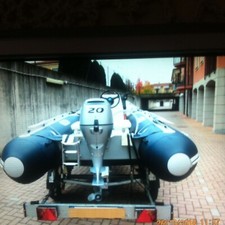 vendo gommone usato HONDA con motore e carrello 