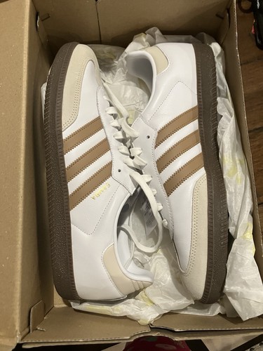 Sneakers basse stringate