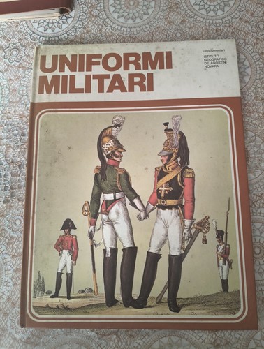 Uniformi militari libro - militari,