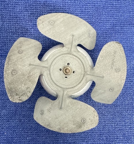 Motore ventola condensatore