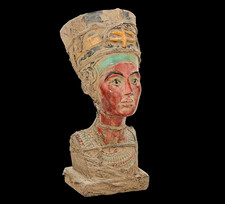 Unica statua colorata testa - colorata,